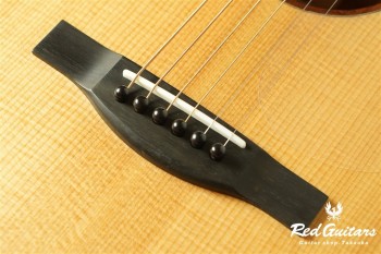 Model OM. Sitka Spruce/African Mahogany